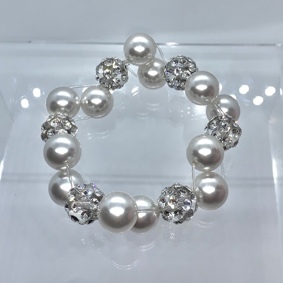 Women’s Pearl stretch bracelet with Swarovski crystals ball bracelet for wedding - Picture 5 of 13